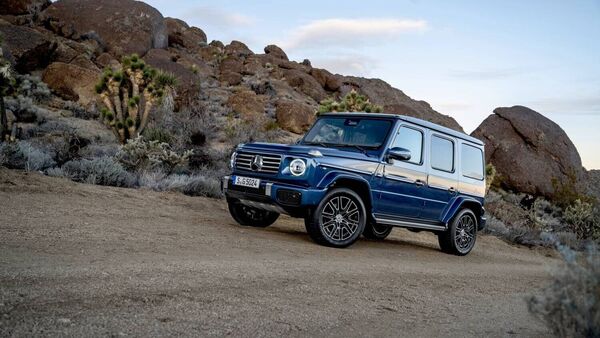 Unveiling the 2025 Mercedes-Benz G-Class: New Mild-Hybrid Engines and Enhanced Features