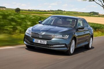 Skoda Superb from the previous generation set to make a comeback in India on April 3